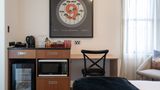 <b>The State Hotel Room</b>. Images powered by <a href="https://www.leonardoworldwide.com/" title="Leonardo Worldwide" target="_blank">Leonardo</a>.