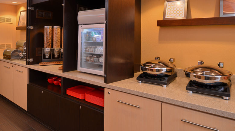 <b>Candlewood Suites St Louis-St Charles Restaurant</b>. Images powered by <a href="https://www.leonardoworldwide.com/" title="Leonardo Worldwide" target="_blank">Leonardo</a>.