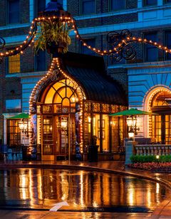 The Raphael Hotel, Autograph Collection