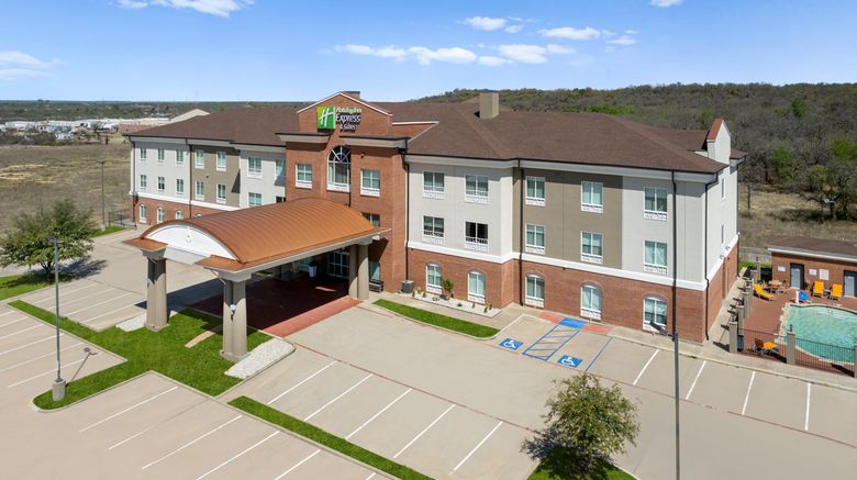 <b>Holiday Inn Express Hotel & Suites Exterior</b>. Images powered by <a href="https://www.leonardoworldwide.com/" title="Leonardo Worldwide" target="_blank">Leonardo</a>.