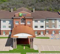 Holiday Inn Express Hotel & Suites Exterior