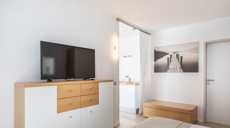 <b>Hotel Freiraum Moenchengladbach Suite</b>. Images powered by <a href="https://www.leonardoworldwide.com/" title="Leonardo Worldwide" target="_blank">Leonardo</a>.