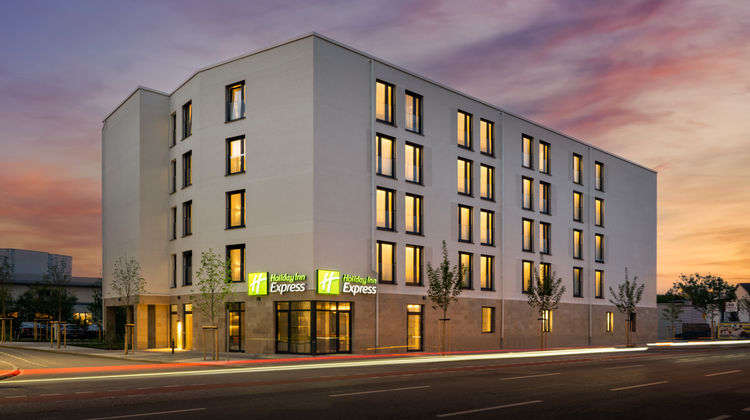 Holiday Inn Express Rosenheim Exterior