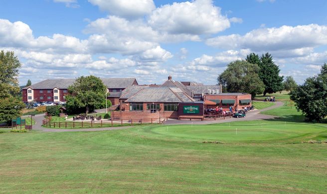 Wiltshire Hotel, Golf & Leisure Resort Exterior