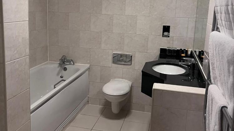 Wiltshire Hotel, Golf & Leisure Resort Room
