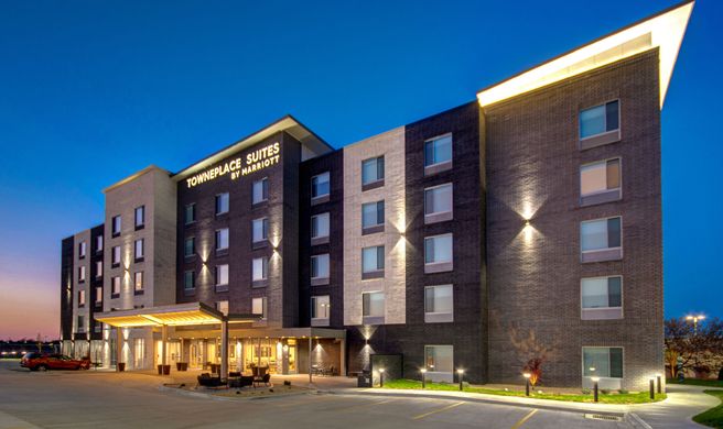 TownePlace Suites Cincinnati Airport S Exterior