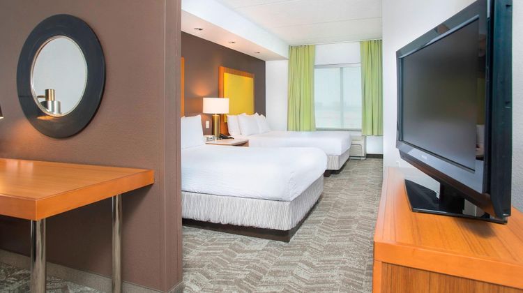 SpringHill Suites Fairfax Fair Oaks Suite