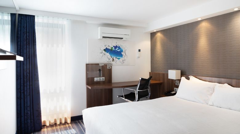 <b>Holiday Inn Marseille Airport Room</b>. Images powered by <a href="https://www.leonardoworldwide.com/" title="Leonardo Worldwide" target="_blank">Leonardo</a>.