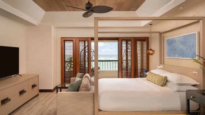 <b>Sheraton Kauai Coconut Beach Resort Suite</b>. Images powered by <a href="https://www.leonardoworldwide.com/" title="Leonardo Worldwide" target="_blank">Leonardo</a>.