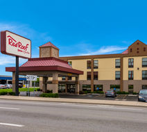 Red Roof Inn & Suites Columbus - W Broad Exterior