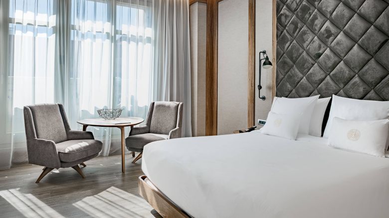 <b>Hotel Circulo Gran Via, Autograph Coll Room</b>. Images powered by <a href="https://www.leonardoworldwide.com/" title="Leonardo Worldwide" target="_blank">Leonardo</a>.