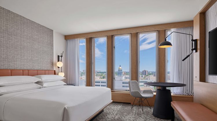 Sheraton Denver Downtown Hotel Room