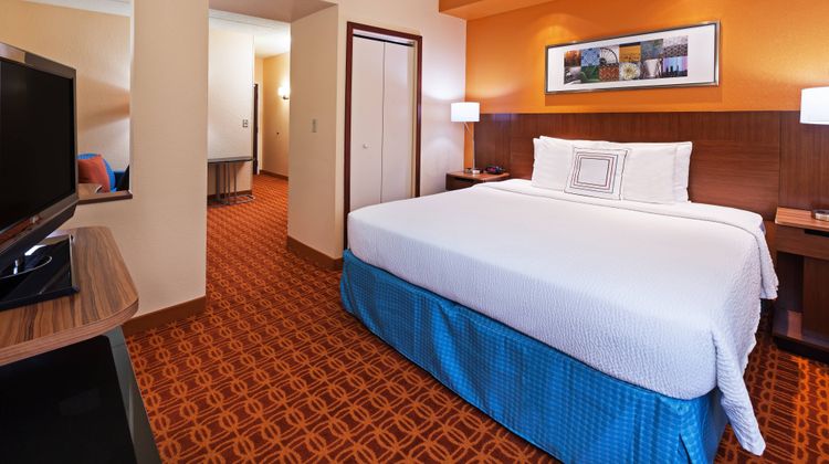 Fairfield Inn & Suites Austin NW Room