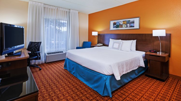 Fairfield Inn & Suites Austin NW Room