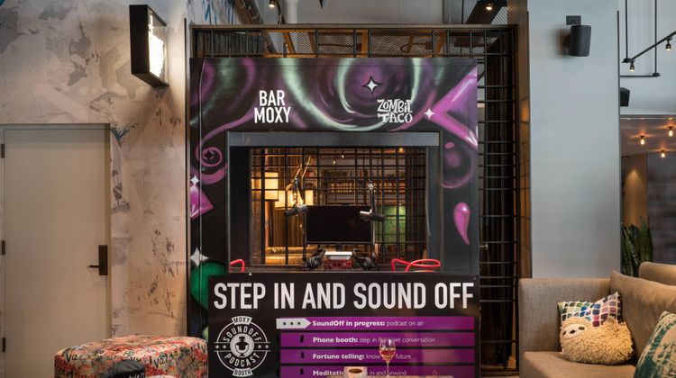 Moxy Chicago Downtown Other