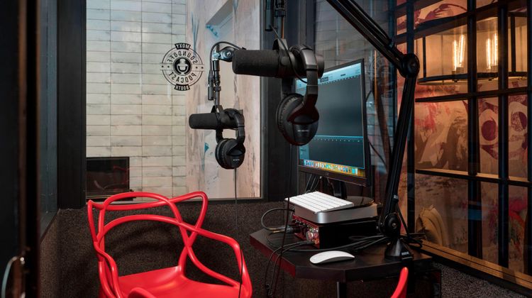 Moxy Chicago Downtown Other