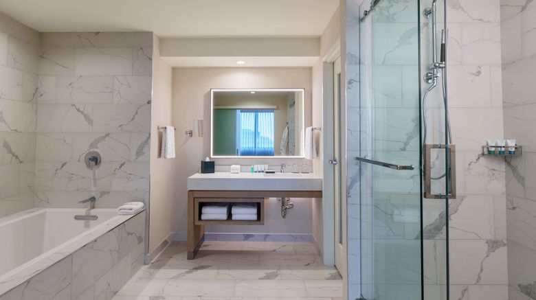 <b>The Westin O'Hare Room</b>. Images powered by <a href="https://www.leonardoworldwide.com/" title="Leonardo Worldwide" target="_blank">Leonardo</a>.