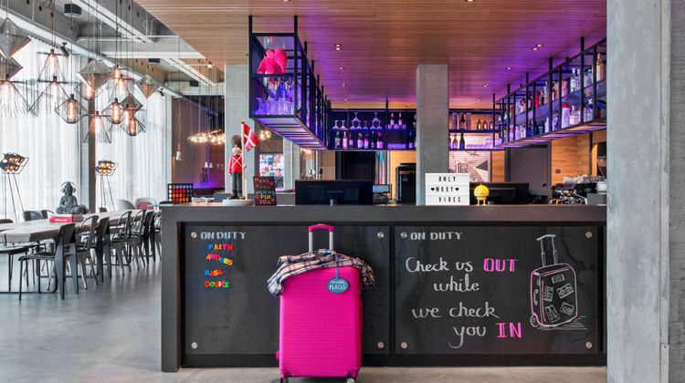 MOXY Copenhagen Sydhavnen Lobby