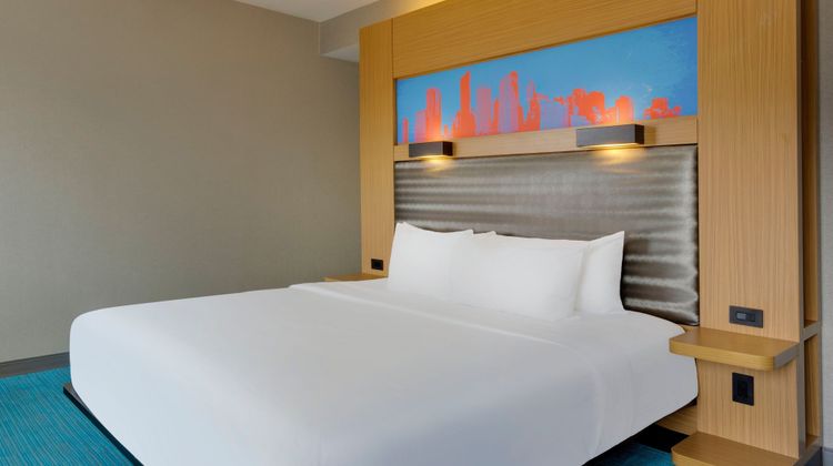 aloft Milwaukee Downtown Room