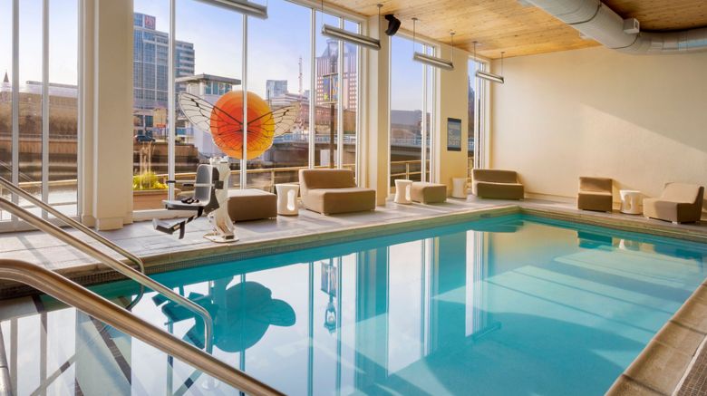 <b>aloft Milwaukee Downtown Pool</b>. Images powered by <a href="https://www.leonardoworldwide.com/" title="Leonardo Worldwide" target="_blank">Leonardo</a>.
