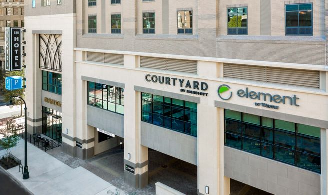Element Atlanta Midtown Exterior