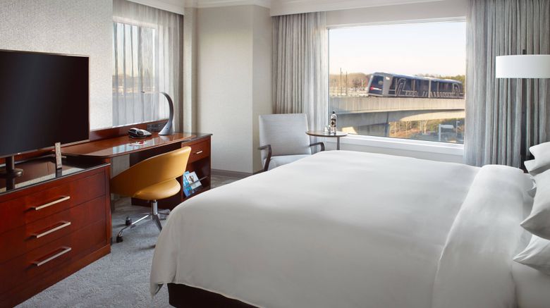 <b>Atlanta Airport Marriott Gateway Room</b>. Images powered by <a href="https://www.leonardoworldwide.com/" title="Leonardo Worldwide" target="_blank">Leonardo</a>.