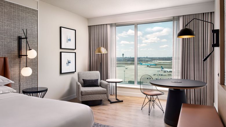 <b>Sheraton Gateway Hotel Toronto Airport Room</b>. Images powered by <a href="https://www.leonardoworldwide.com/" title="Leonardo Worldwide" target="_blank">Leonardo</a>.