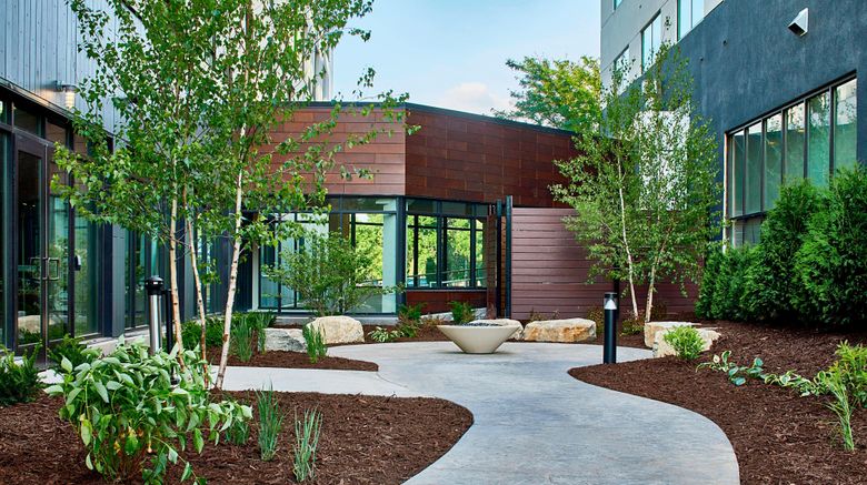 <b>Marriott Minneapolis-West Exterior</b>. Images powered by <a href="https://www.leonardoworldwide.com/" title="Leonardo Worldwide" target="_blank">Leonardo</a>.
