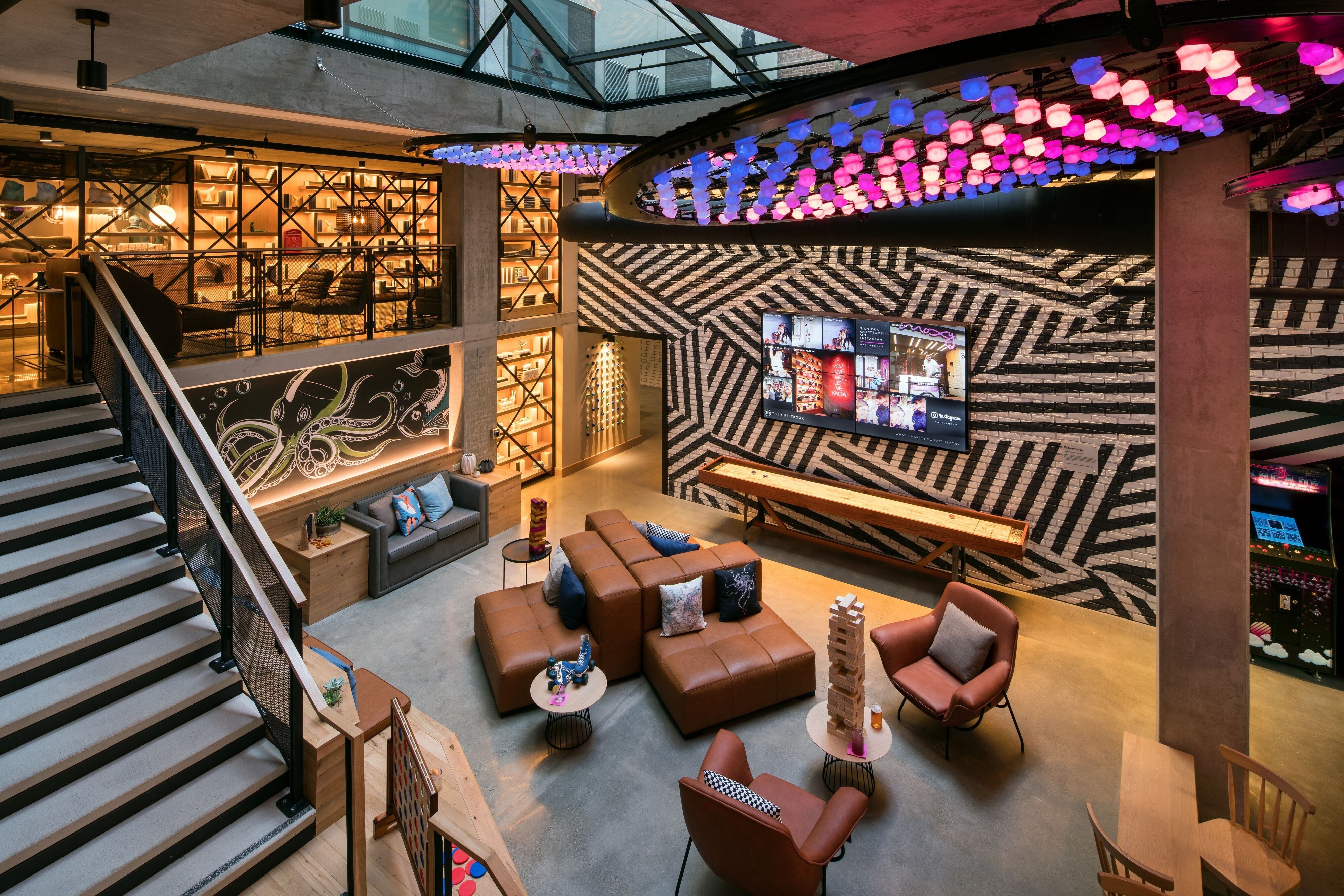 Moxy gaslamp shop