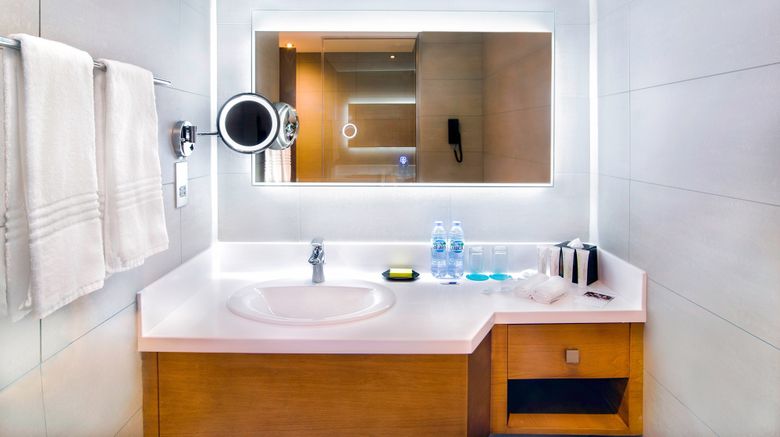 <b>Le Meridien Abu Dhabi Room</b>. Images powered by <a href="https://www.leonardoworldwide.com/" title="Leonardo Worldwide" target="_blank">Leonardo</a>.