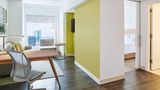 Aloft Austin Downtown Suite