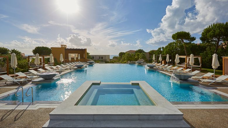 <b>The Westin Resort, Costa Navarino Pool</b>. Images powered by <a href="https://www.leonardoworldwide.com/" title="Leonardo Worldwide" target="_blank">Leonardo</a>.