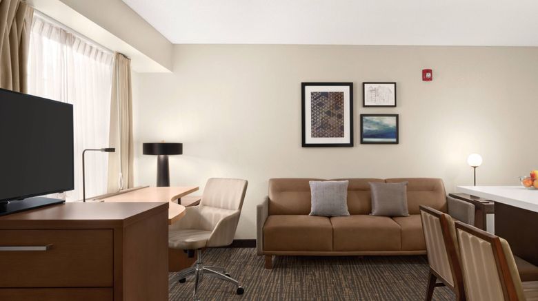 <b>Residence Inn Atlanta/Gwinnett Place Suite</b>. Images powered by <a href="https://www.leonardoworldwide.com/" title="Leonardo Worldwide" target="_blank">Leonardo</a>.