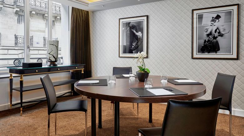<b>Prince de Galles, Luxury Collection Meeting</b>. Images powered by <a href=https://www.travelagewest.com/Hotels/Paris/