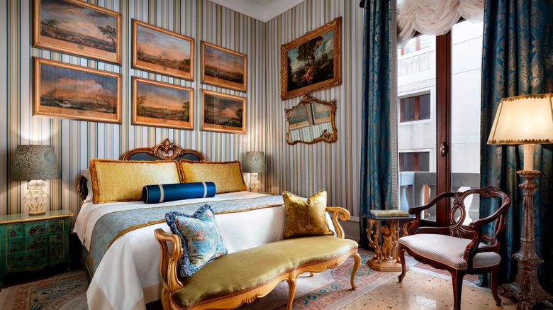 <b>The Gritti Palace, Luxury Collection Suite</b>. Images powered by <a href="https://www.leonardoworldwide.com/" title="Leonardo Worldwide" target="_blank">Leonardo</a>.
