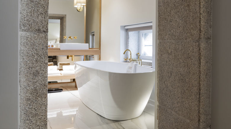 <b>Casa da Companhia, Vignette Collection Suite</b>. Images powered by <a href="https://www.leonardoworldwide.com/" title="Leonardo Worldwide" target="_blank">Leonardo</a>.