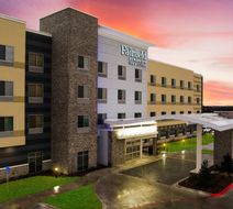 Fairfield Inn & Suites Dallas McKinney Exterior