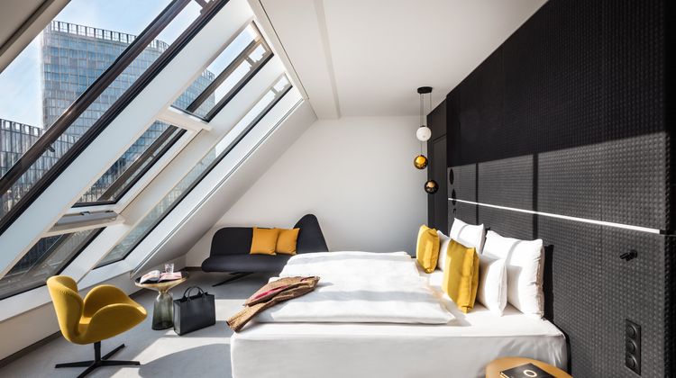 MOOONS Hotel Room