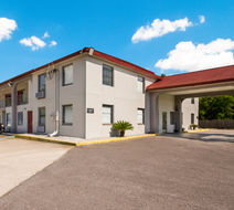 Red Roof Inn Crestview Exterior
