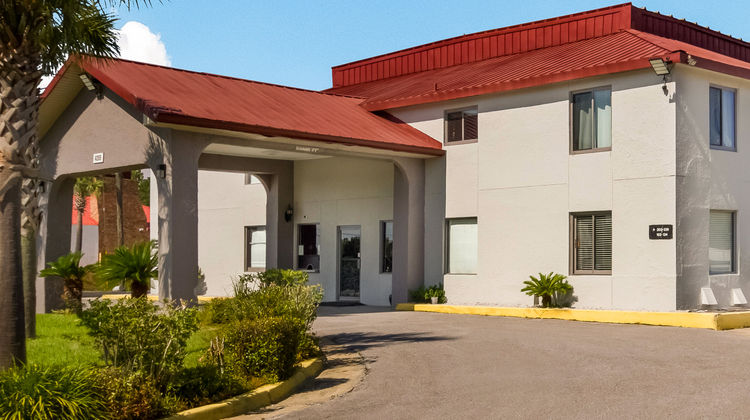 Red Roof Inn Crestview Exterior