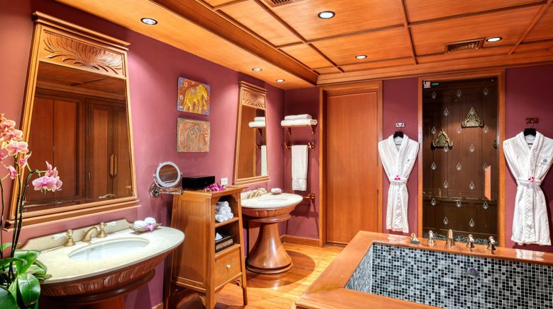 <b>The Athenee Hotel, a Luxury Collection Room</b>. Images powered by <a href=https://www.travelagewest.com/Hotels/Bangkok/