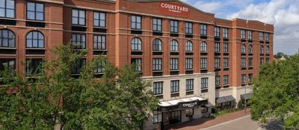 Courtyard Savannah Downtown Exterior