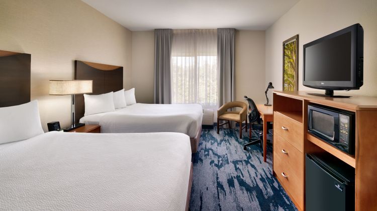 Fairfield Inn & Stes Tallahassee Central Room
