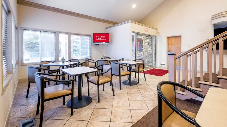<b>Red Roof Inn Clifton Park Restaurant</b>. Images powered by <a href="https://www.leonardoworldwide.com/" title="Leonardo Worldwide" target="_blank">Leonardo</a>.