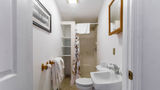 Half Moon Motel & Cottages Room