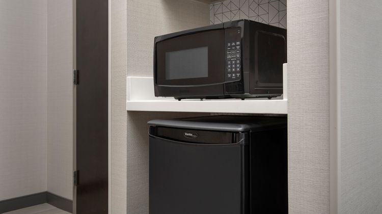 Holiday Inn Express & Suites Knoxville Room