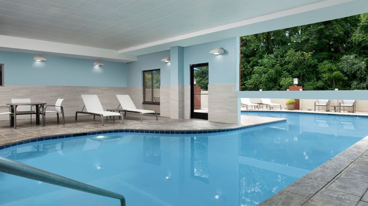 Holiday Inn Express & Suites Knoxville Pool