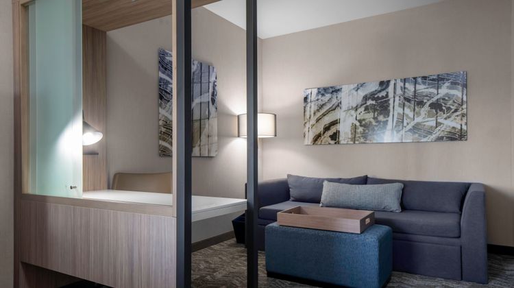 SpringHill Suites Charlotte Huntersville Room