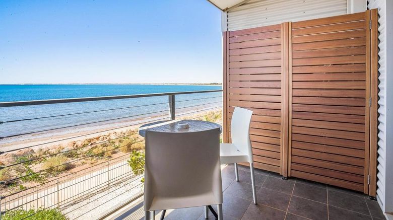 <b>Onslow Beach Resort Room</b>. Images powered by <a href="https://www.leonardoworldwide.com/" title="Leonardo Worldwide" target="_blank">Leonardo</a>.