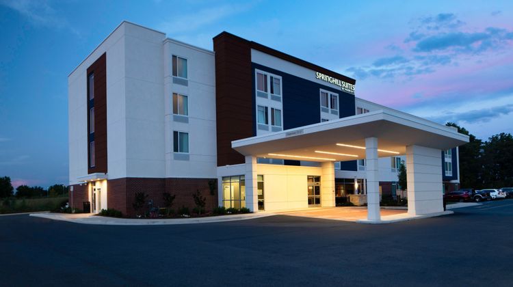 SpringHill Suites Winchester Exterior